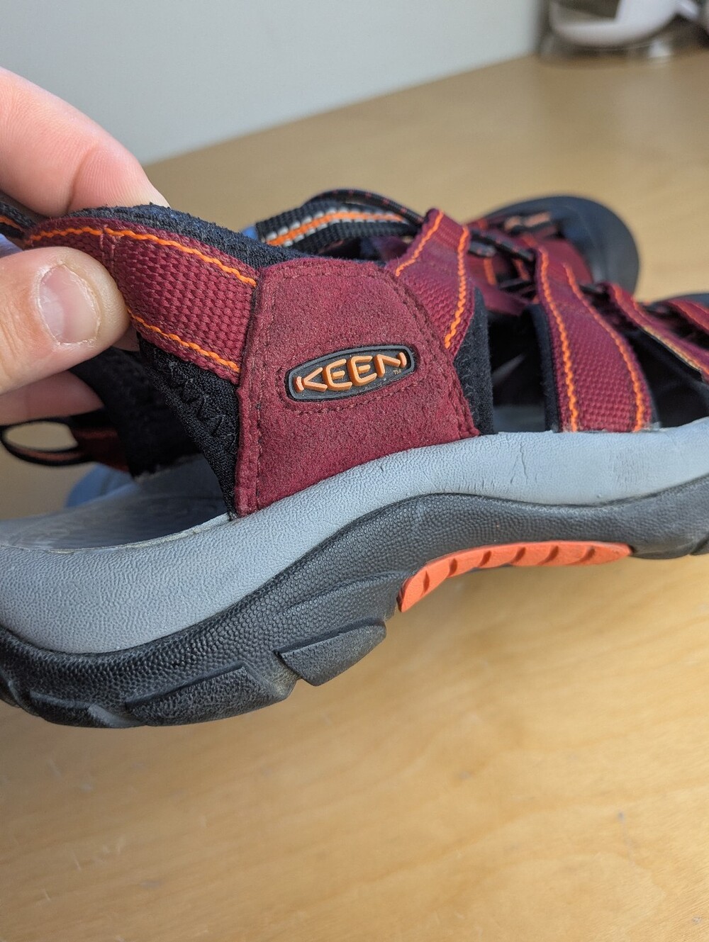 KEEN Women Sandals Size 6.5 Waterproof Slip On Flat Outdoor Active Red Color - Picture 3 of 9